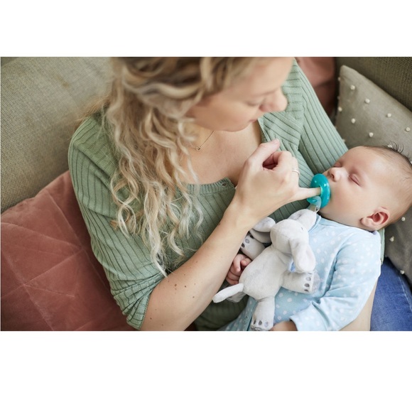 🐘 Philips Avent // Elephant Soothie snuggle, 0m+ - Picture 4 of 6